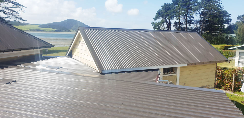 Bullnose Roofing